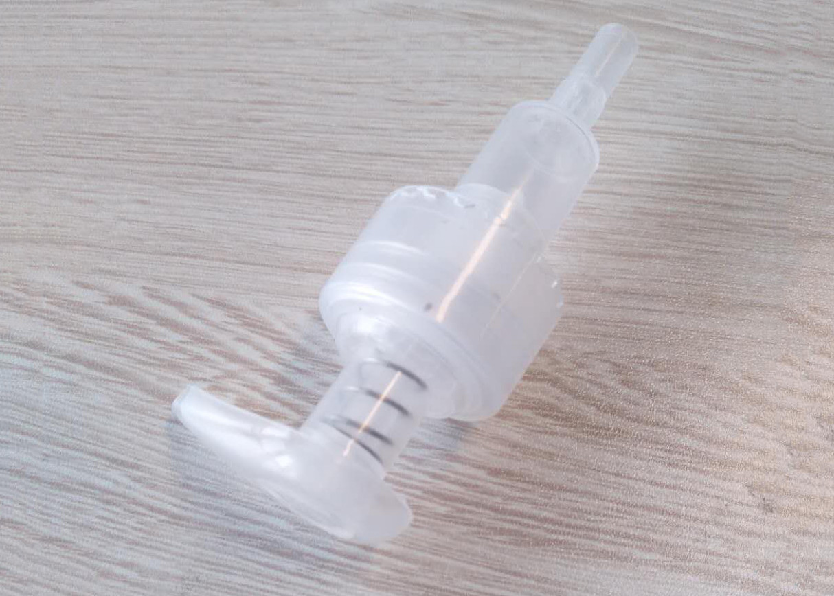 Pompe transparente lisse en plastique de commutateur de bouteille de shampooing de pp