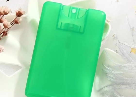 Compact Mini plastique poche Spray Parfum désinfectant pour les mains Carte de crédit Bouteille avec buse en plastique