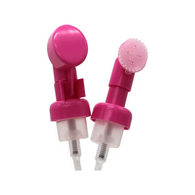 Produits de soins personnels pompe en mousse en silicone en forme de cœur rose de 43 mm avec option de commande personnalisée