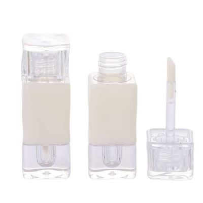 Tuyaux de rouge à lèvres à bouche ronde vierge 4g personnalisés avec fermeture à vis de joint en caoutchouc Tuyaux de baume à lèvres en plastique pour emballage de récipients cosmétiques