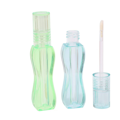 Fabrique 4g tube de rouge à lèvres à bouche ronde vide avec fermeture à vis de joint en caoutchouc tube de baume à lèvres en plastique pour emballage de récipient cosmétique