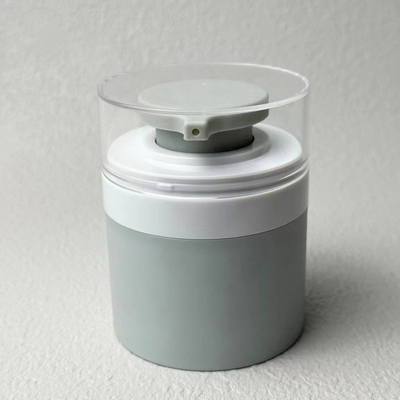 Bouteille de pompe sans air en plastique sur mesure en gros Bouteille de crème PP vide