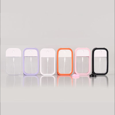 Flacon de parfum rechargeable portable en plastique PETG de 30 ml 50 ml, en forme de carte, avec cadre en caoutchouc, facile à utiliser en voyage