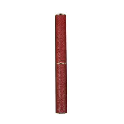 Emballage cosmétique révolutionnaire 5g tube de rouge à lèvres en plastique en noir mat ou d'autres couleurs avec conception tournante et rétractante