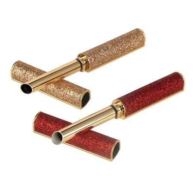Tubes de rouge à lèvres avec couvercles pour le maquillage Voyage cosmétique