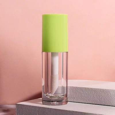 L'eau est étanche, mignonne, hydratante, goût de fruits, base de maquillage pour enfants.