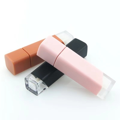 Bouteille de baume à lèvres en plastique adapté à tous les types de peau