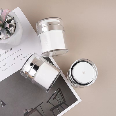Bouteille sans air couramment utilisée avec différentes capacités 30ml 50ml 80ml 100ml Acceptez la personnalisation