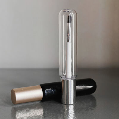 11 ml 14 ml Concealer Lip Gloss Tube vide en plastique blanc avec pinceau fin pour le rouge fond de soulignement