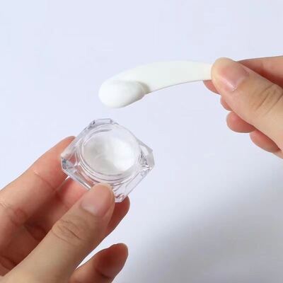 Pot de crème transparent de voyage portable en matériau PS 3g 5g avec plusieurs options de couleurs, supportant l'impression sérigraphique couleur personnalisée, utilisé pour l'emballage de soins de la peau