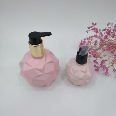 Appareil extérieur 120 ml 300 ml Bouteille cosmétique en plastique Support personnalisation