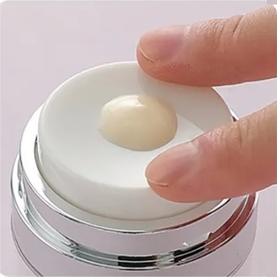 Bouteille de crème sans air 15g 30g 50g 100g Argent électroplaté Anneau clair Acrylique Cosmétique extérieur sans air Bouteille de pompe rechargeable Crème faciale vide Container de lotion pour les soins de la peau Humectant