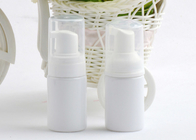Animal familier cosmétique en plastique écumant clair blanc du conteneur 30ml avec la pompe de savon de mousse