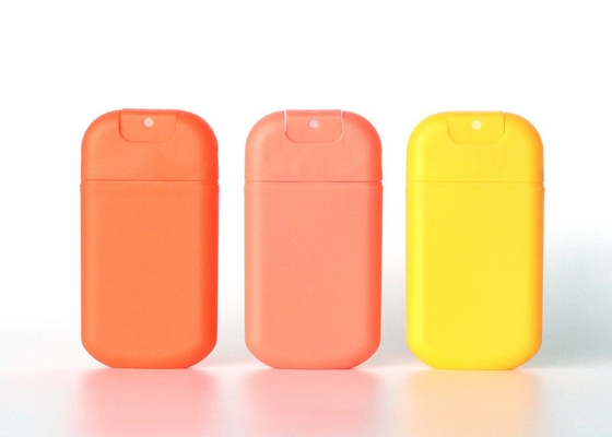 Spray de poche en plastique mini Parfum désinfectant pour les mains Bouteille de pulvérisateur de carte de crédit à l'épreuve des fuites et logo personnalisé
