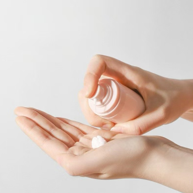 Bouteille de pulvérisation 50 ml Bouteille inversée Cute Macaron Couleur sans air Bouteille de soins de la peau