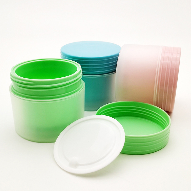 Faites l'expérience du luxe des pots de crème cosmétique pour vos soins de la peau