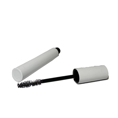 Crayon brun de beauté de haute qualité avec maquillage de pinceau de sourcils
